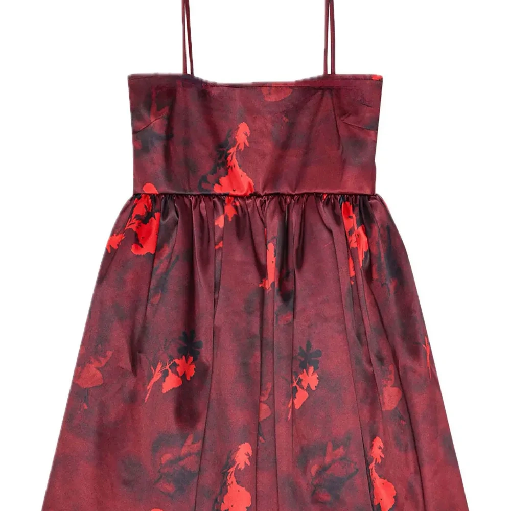 Атласное платье мини с принтом