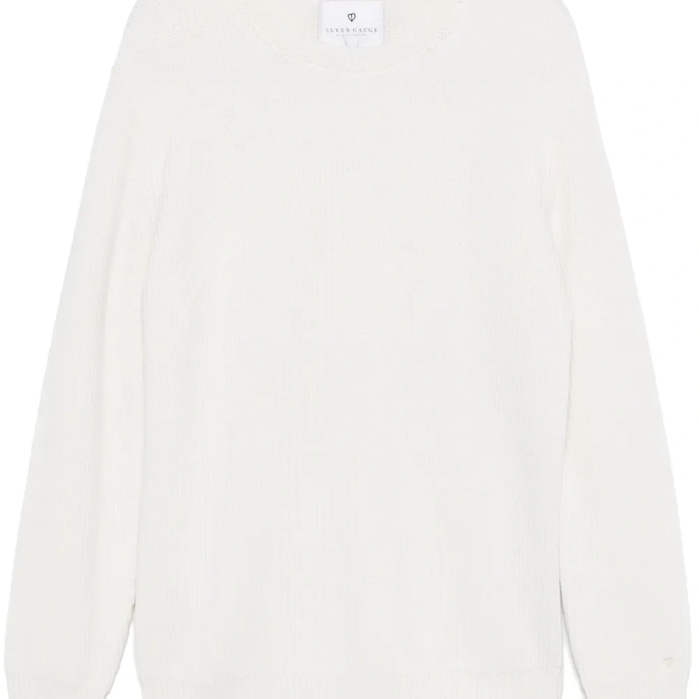 Шерстяной свитер