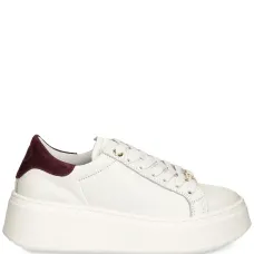 Кожаные кроссовки