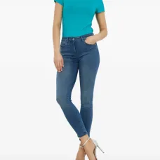 Футболка с круглым вырезом