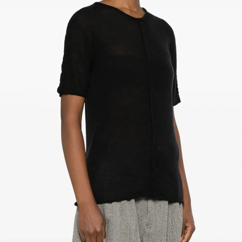 Кашемировая футболка