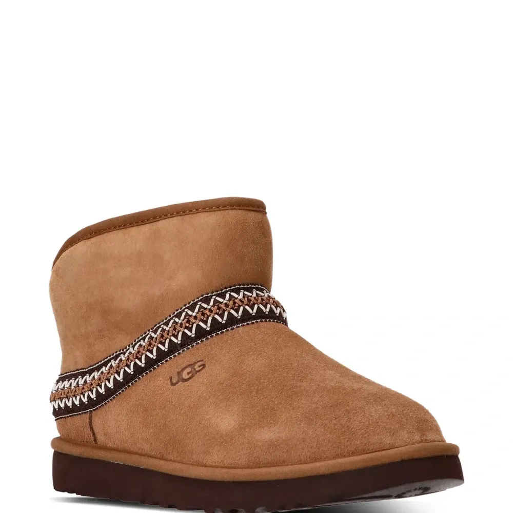 Ботинки W Classic