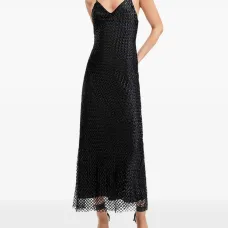 Платье-комбинация Chantelle, украшенное пайетками