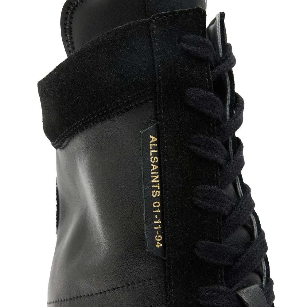 Кожаные кроссовки Кожаные кроссовки