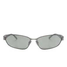 Солнцезащитные очки в овальной оправе