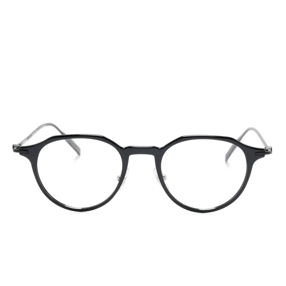 Очки в круглой оправе