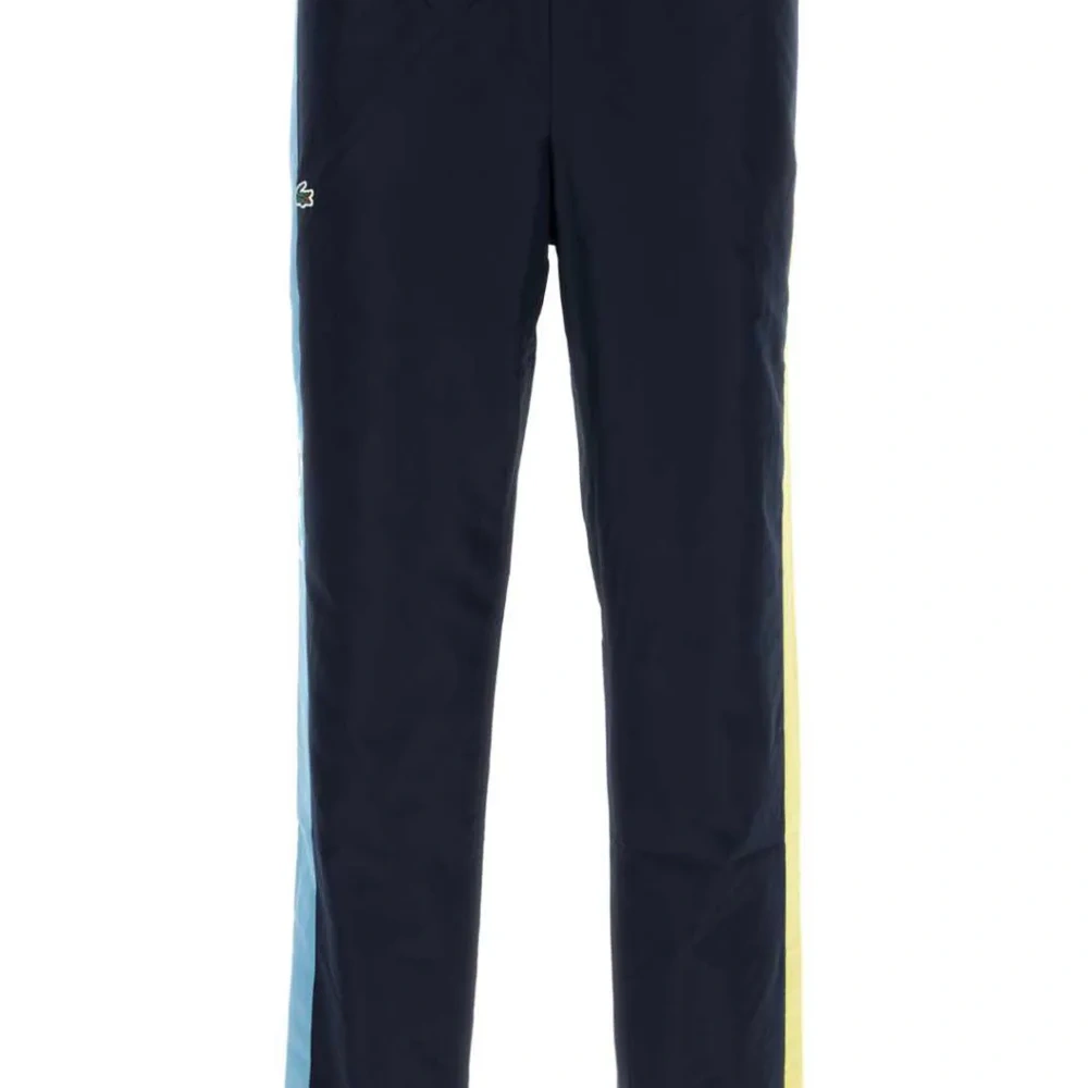 Спортивные брюки с лампасами