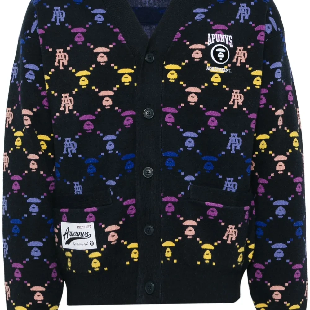 Кардиган с логотипом