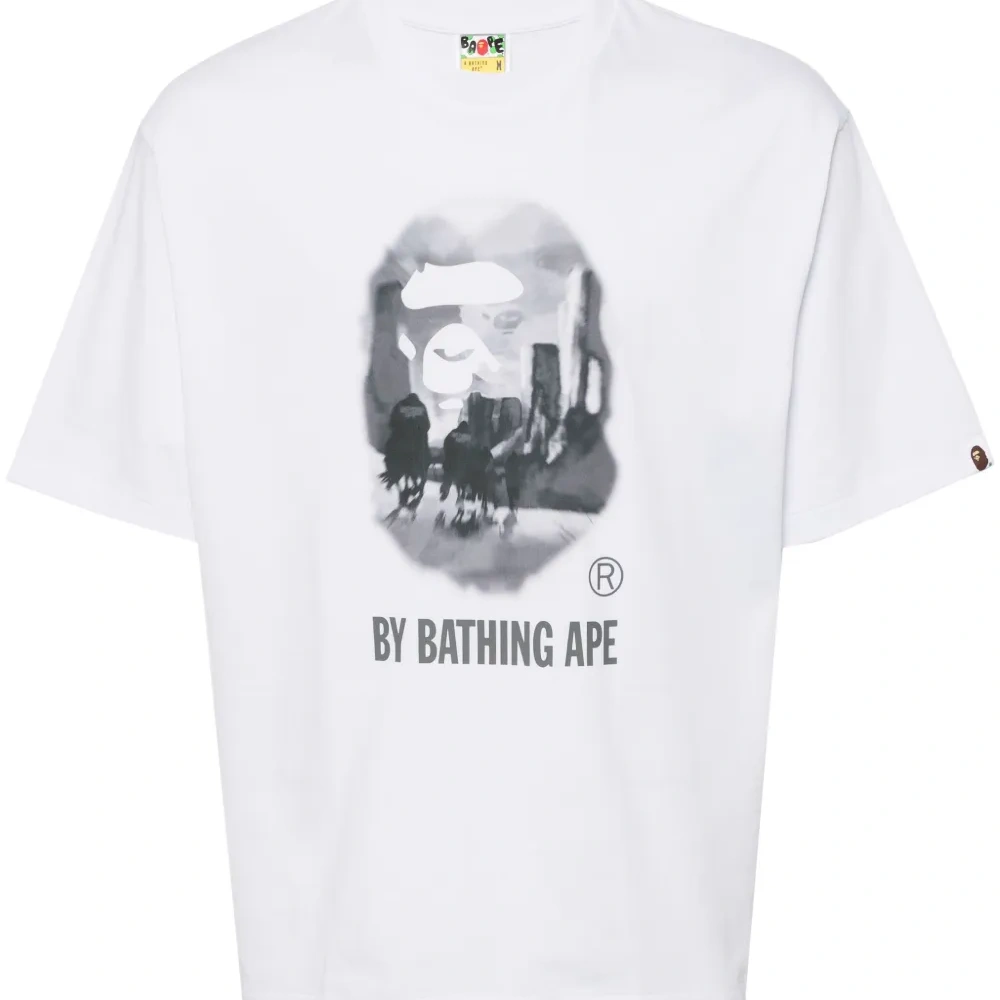 Футболка с логотипом