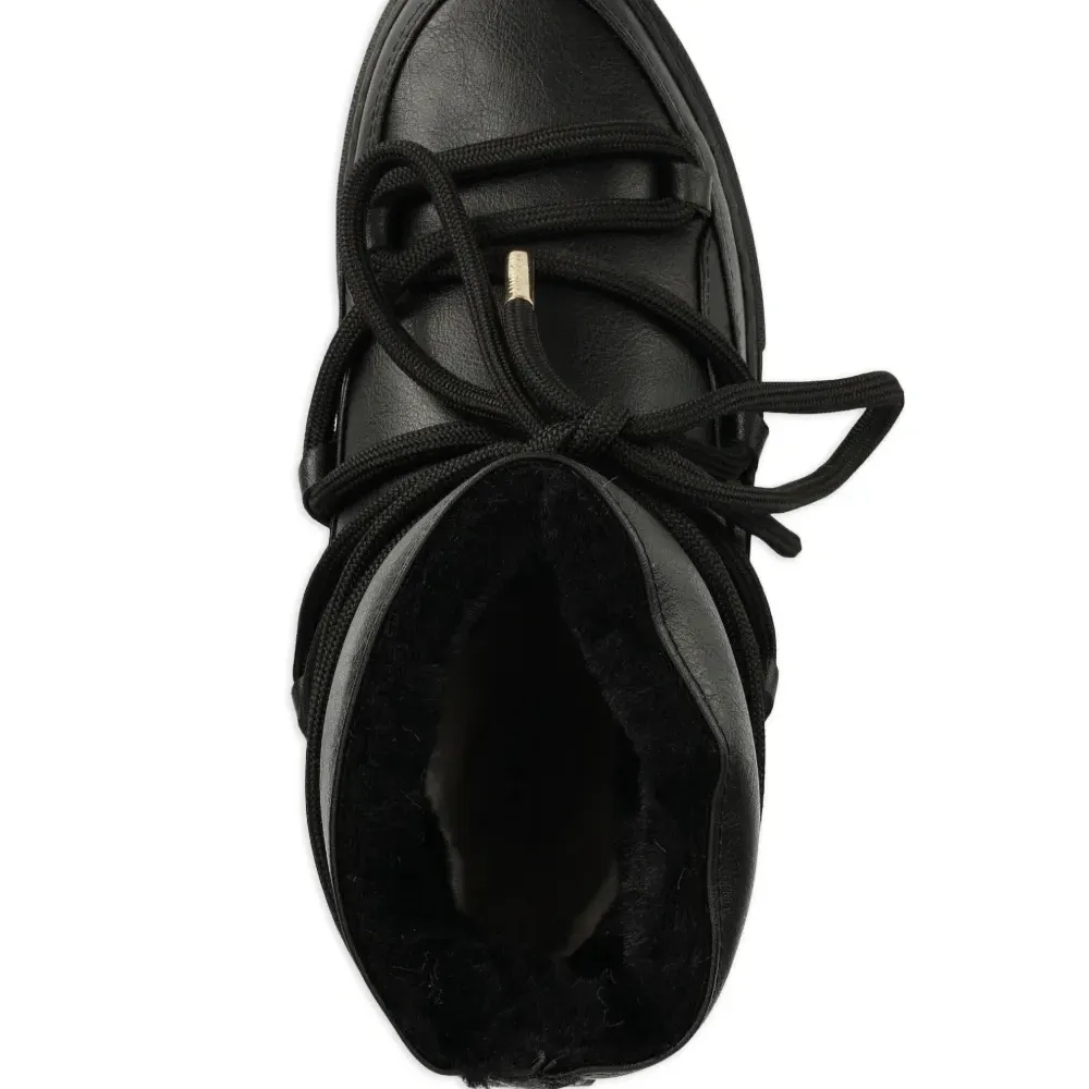 Кожаные ботинки