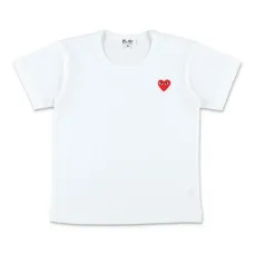 Футболка с нашивкой