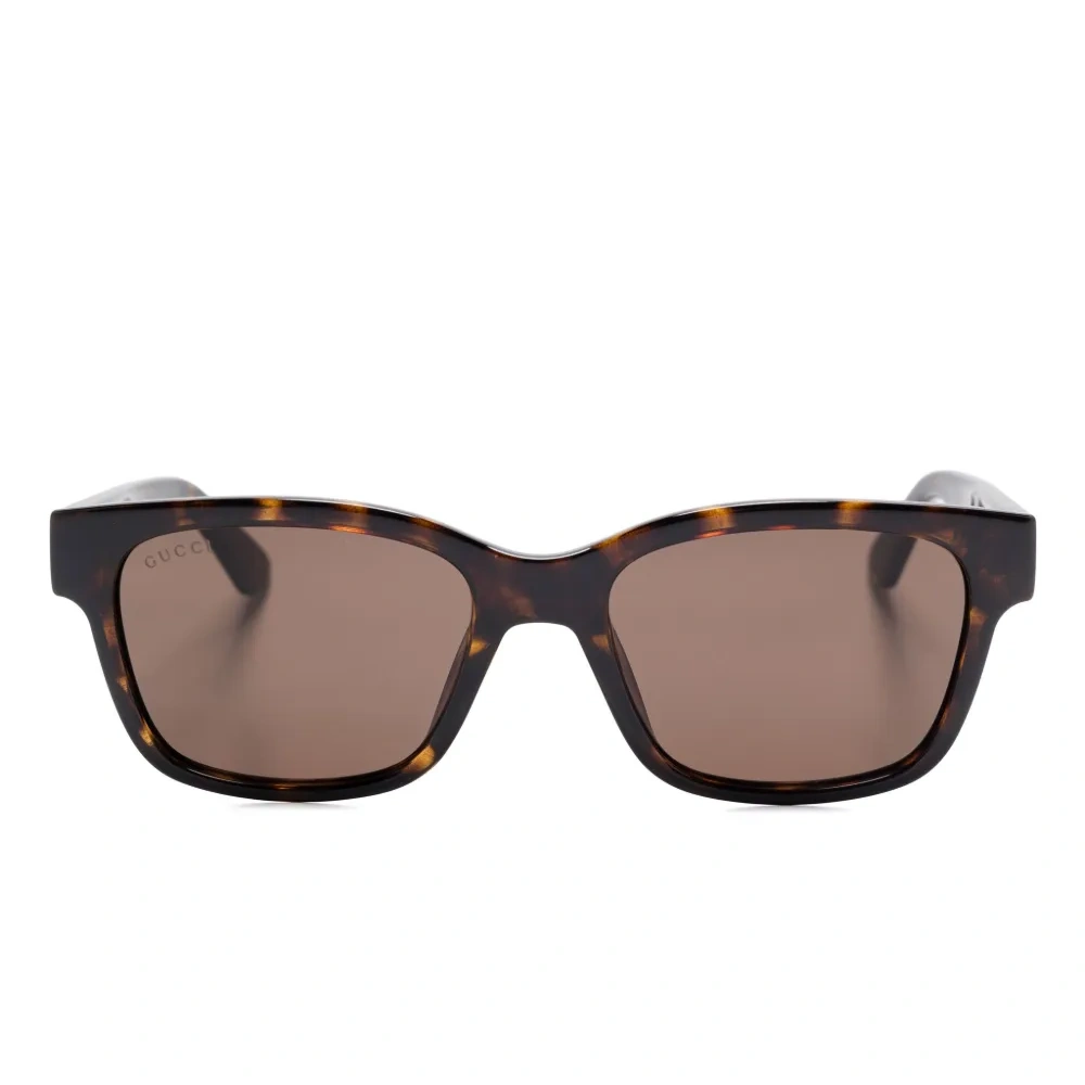 солнцезащитные очки в оправе черепаховой расцветки