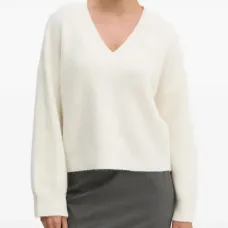 Свитер с V-образным вырезом