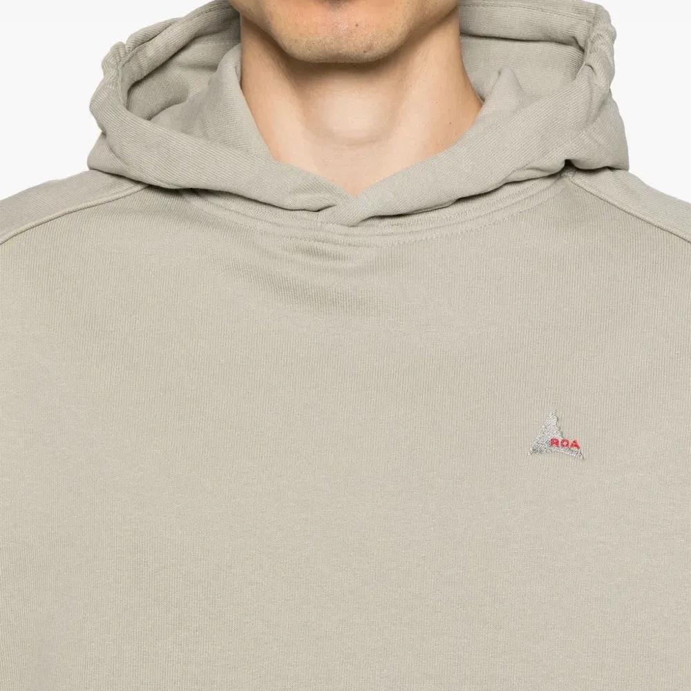 Худи с вышитым логотипом Худи с вышитым логотипом