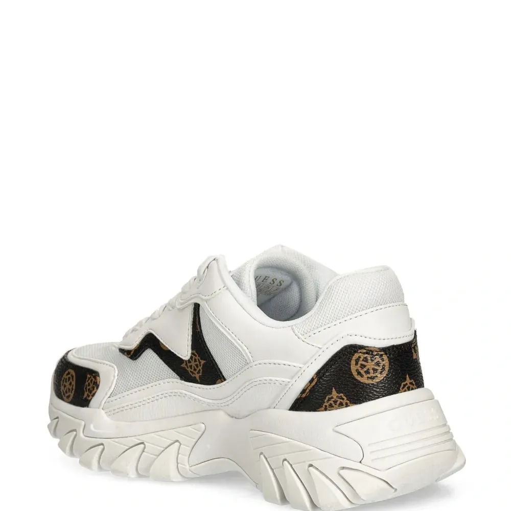 Кроссовки Norina