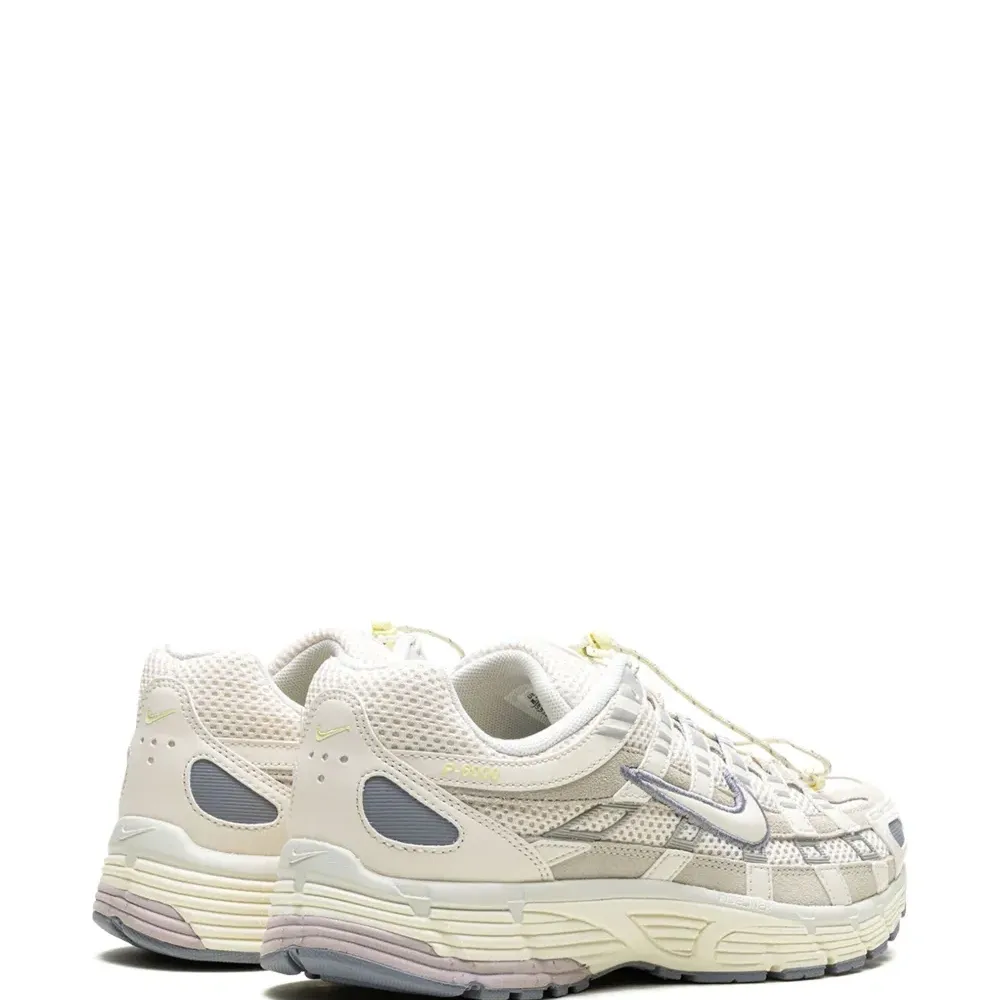 Кроссовки P-6000