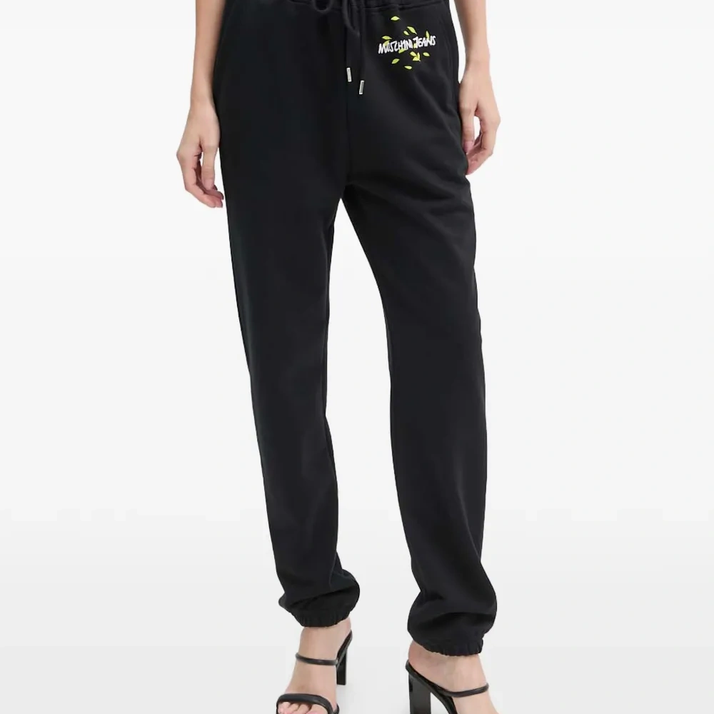 Брюки на шнуровке