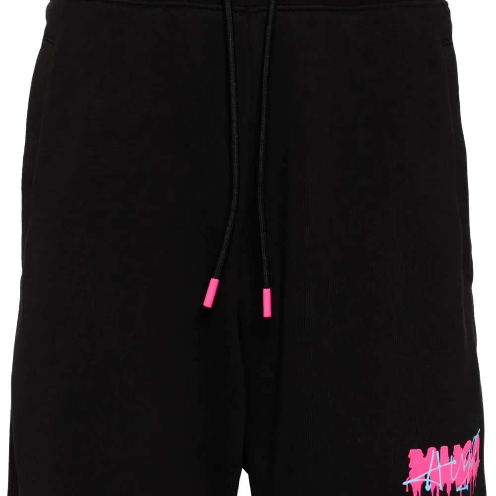 Спортивные шорты с логотипом