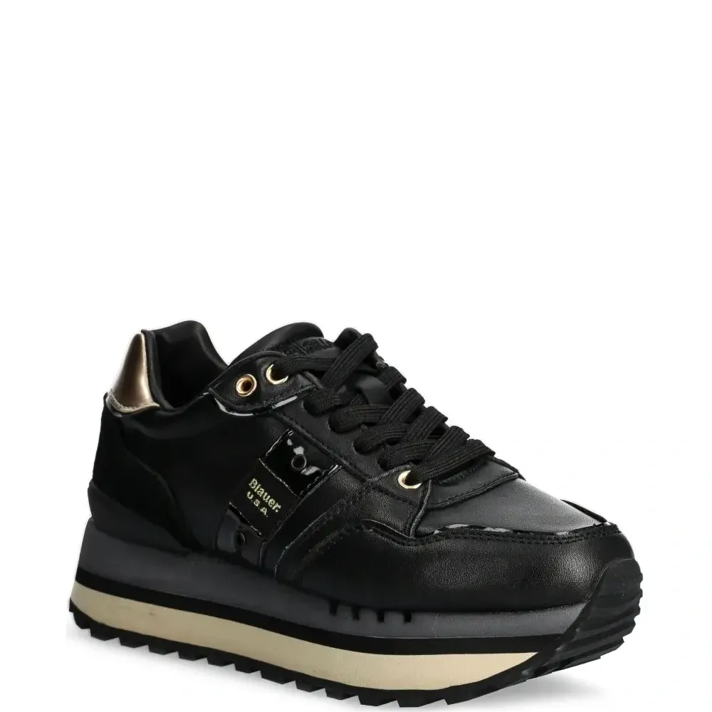 Кроссовки со вставками