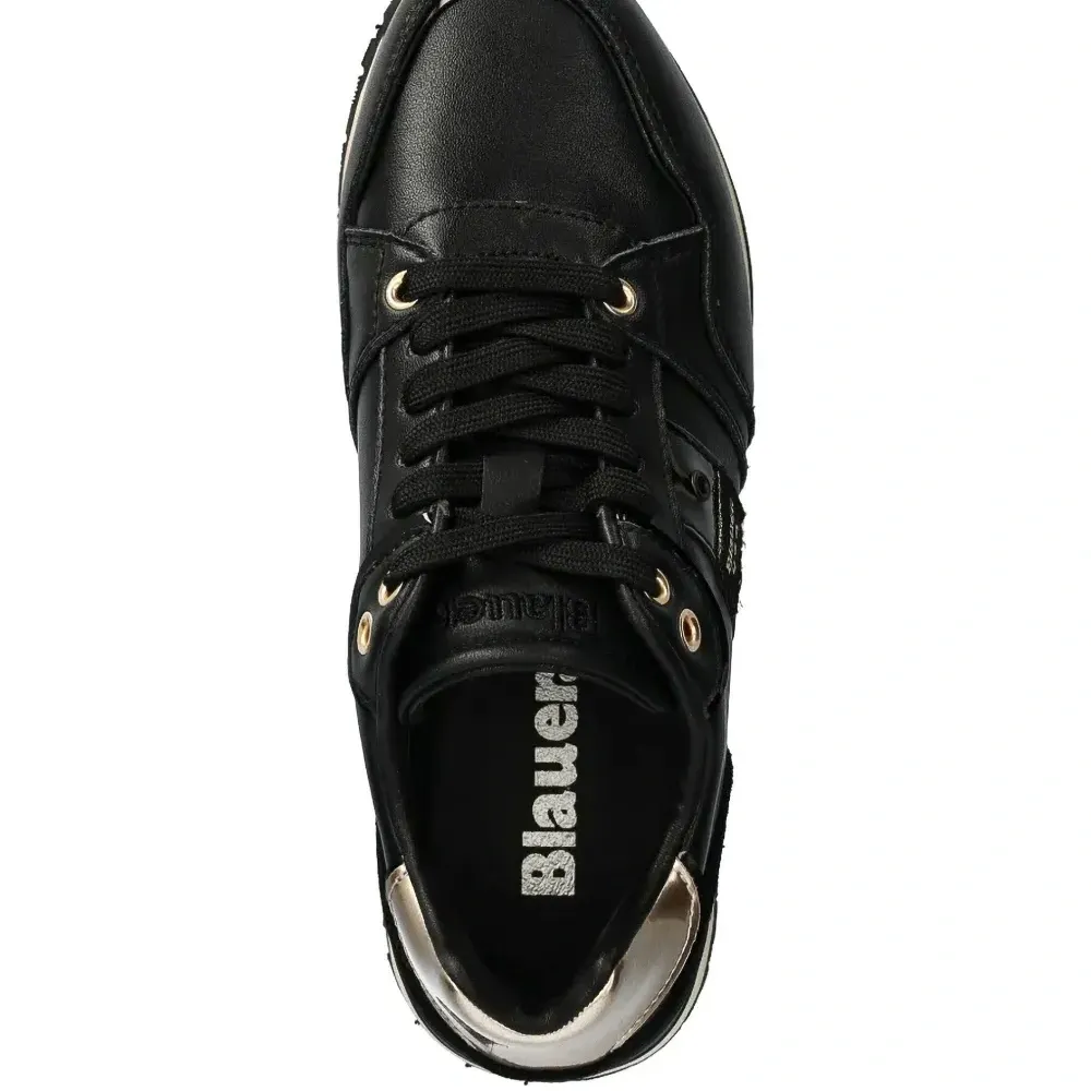 Кроссовки со вставками