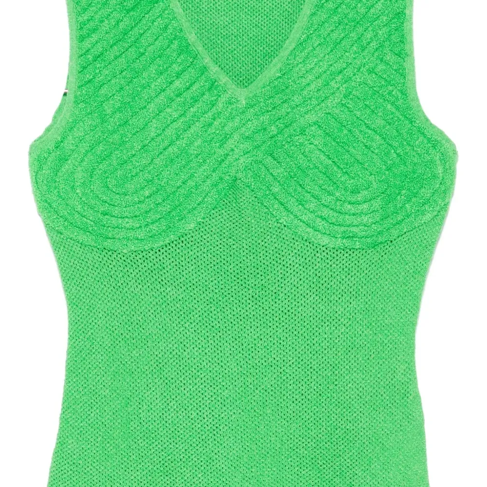 Топ с V-образным вырезом