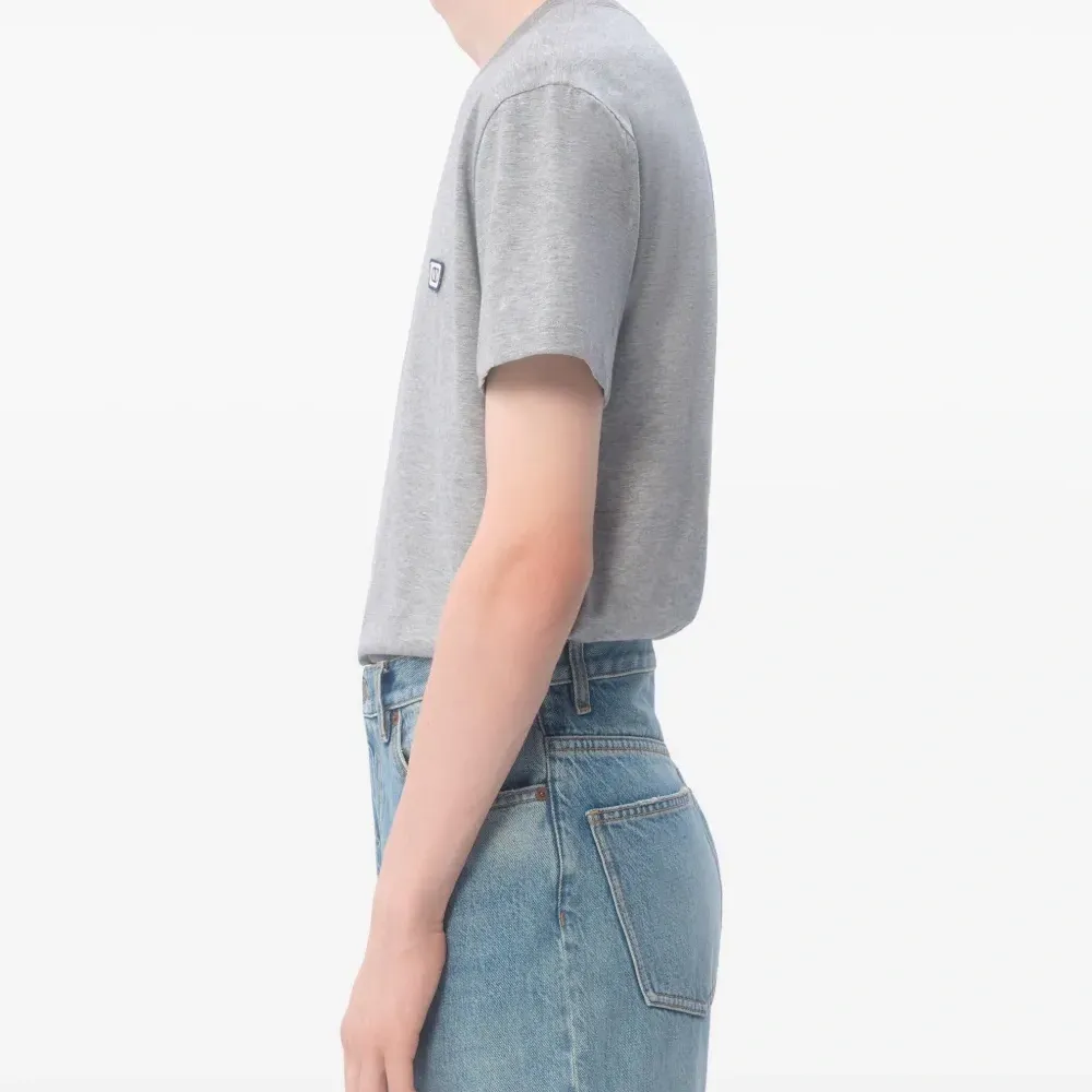 Футболка с нашивкой-логотипом Футболка с нашивкой-логотипом