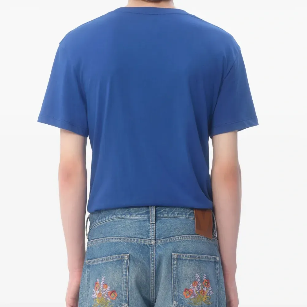 Футболка с нашивкой VLogo Signature