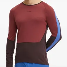 Футболка с длинными рукавами