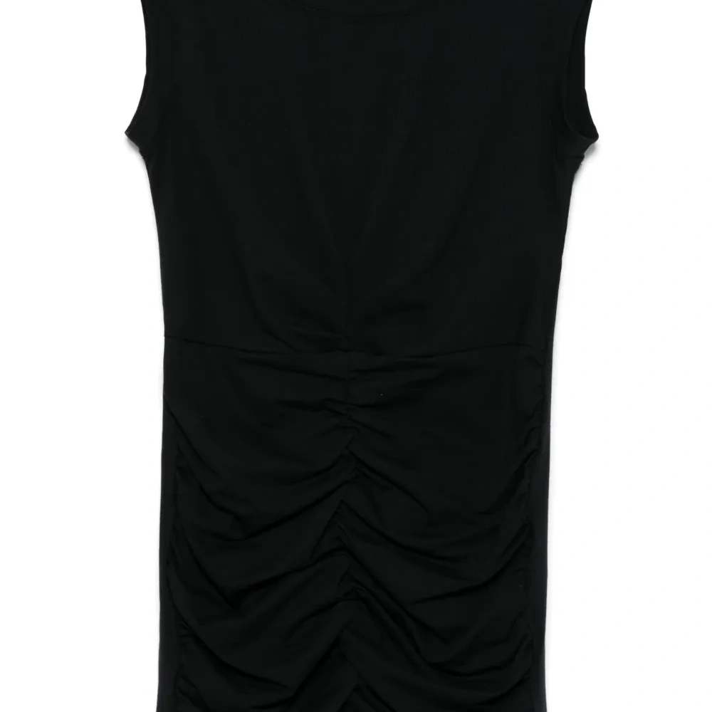 Платье со сборками