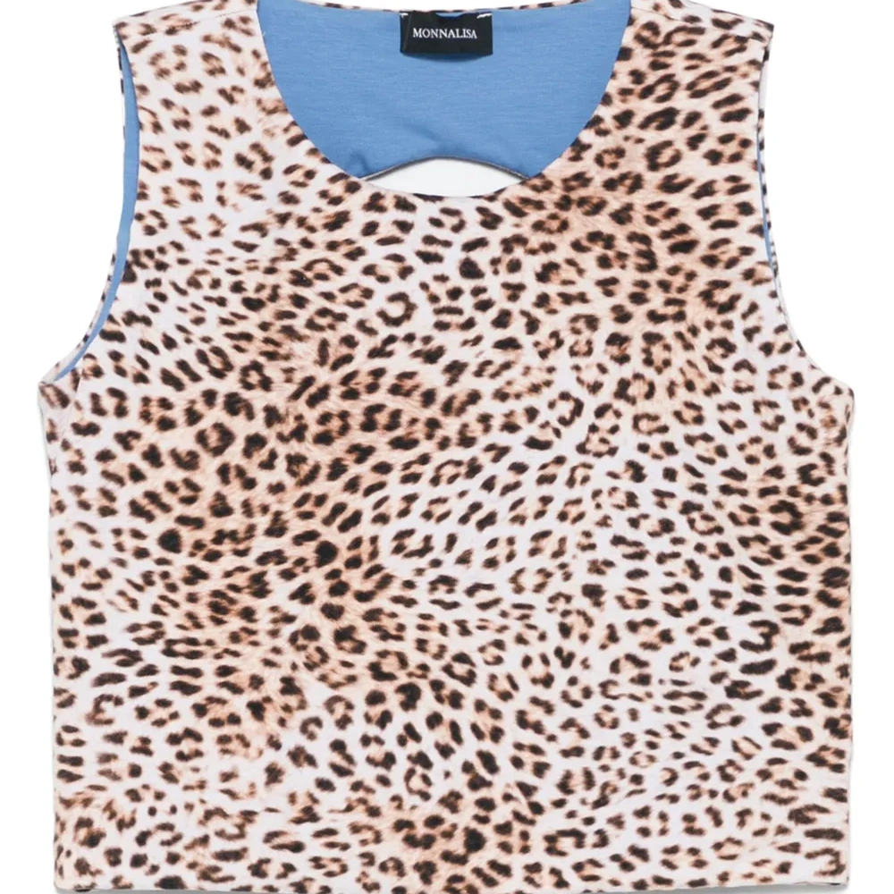 Топ с леопардовым принтом