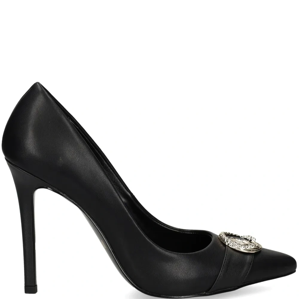 Туфли с ремешком на пятке