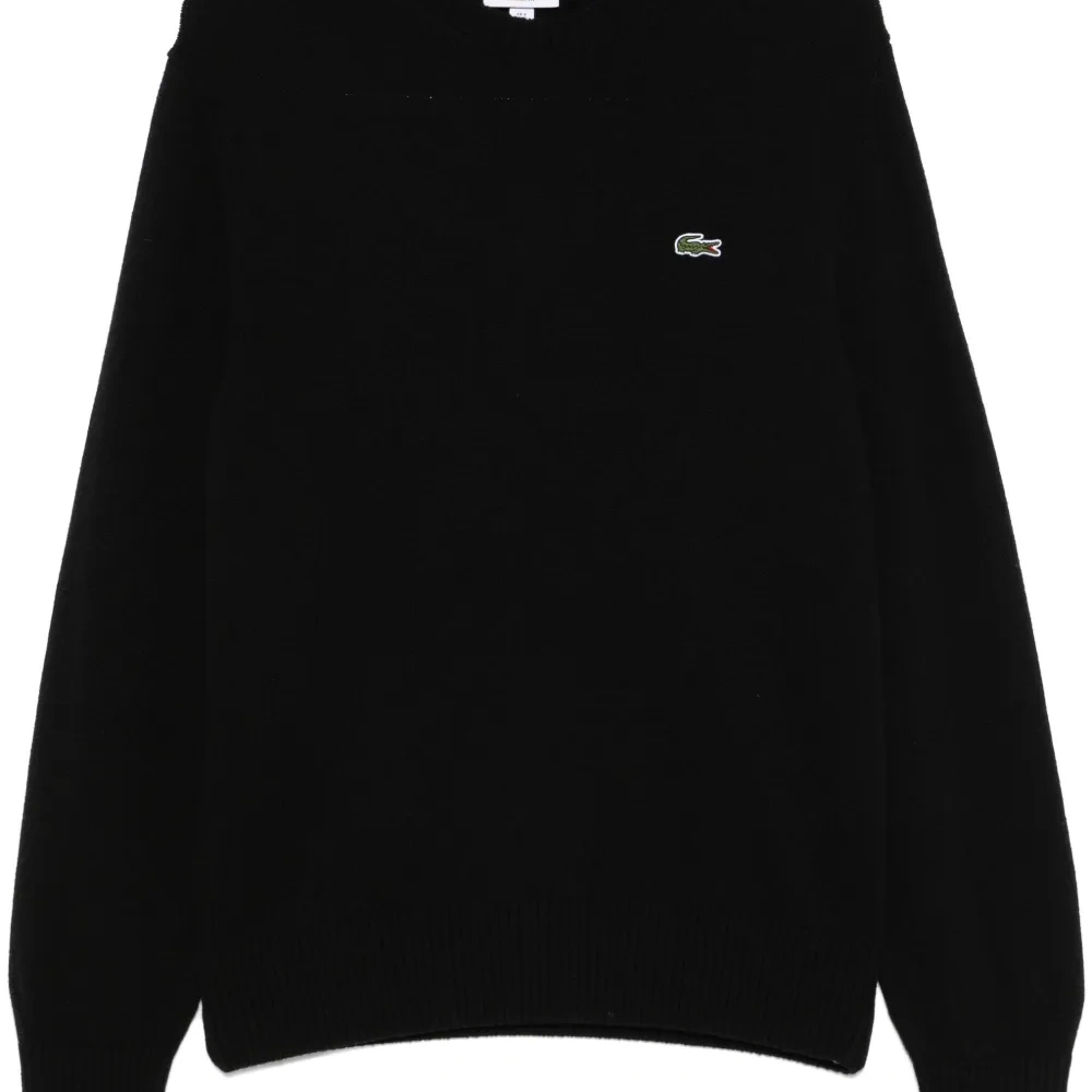 свитер с круглым вырезом