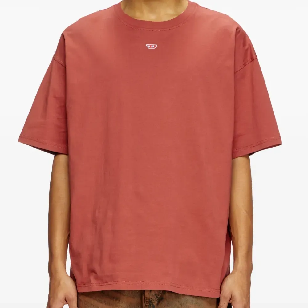 Футболка из органического хлопка с нашивкой-логотипом