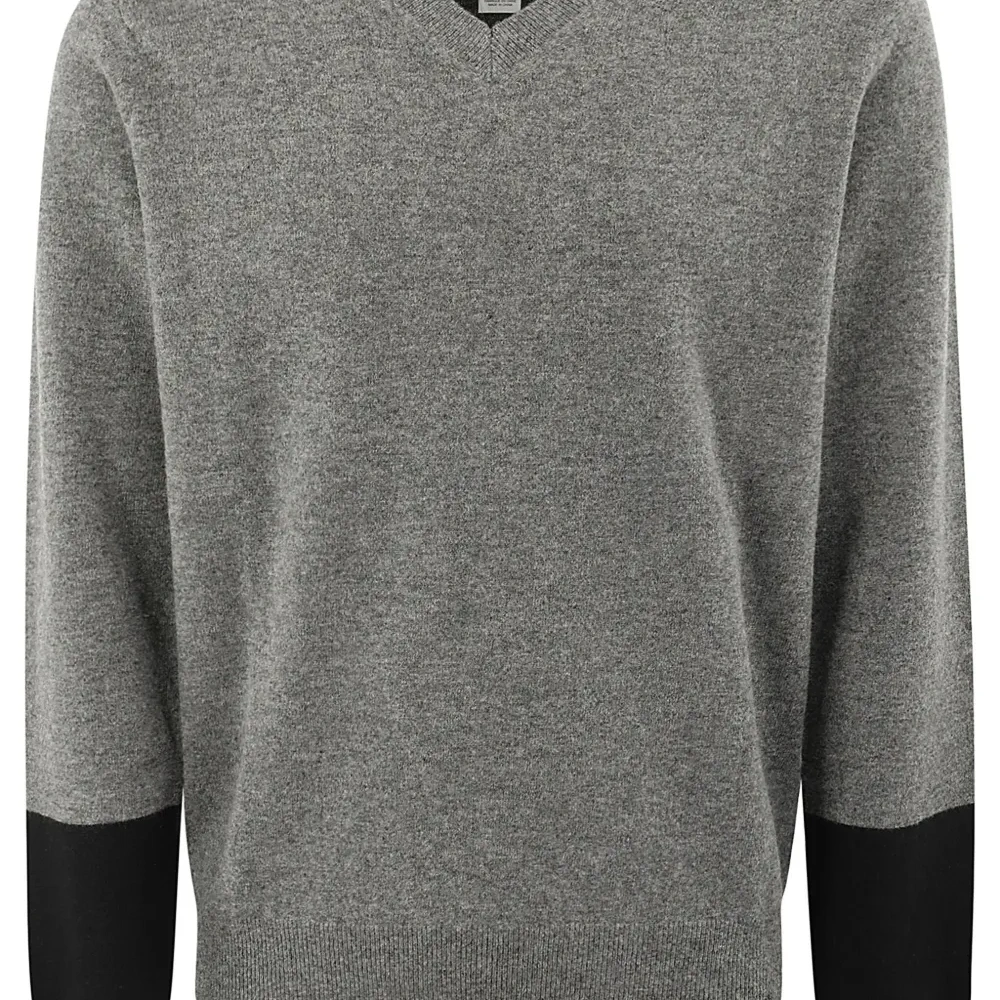 Шерстяной свитер