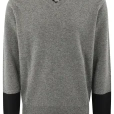 Шерстяной свитер