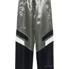 Спортивные брюки строгого кроя