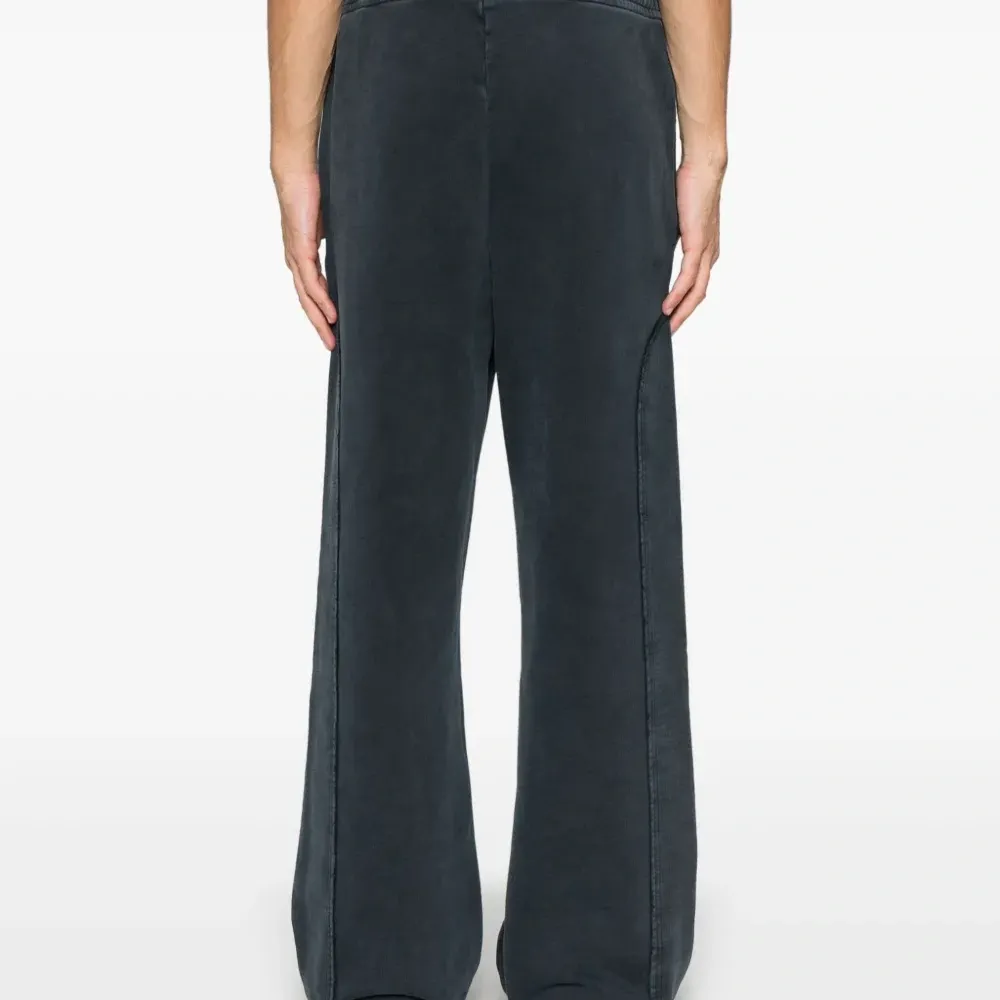 Спортивные брюки с вышитым логотипом