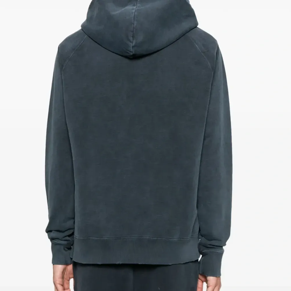 Худи с вышитым логотипом Худи с вышитым логотипом