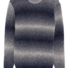 Свитер с круглым вырезом