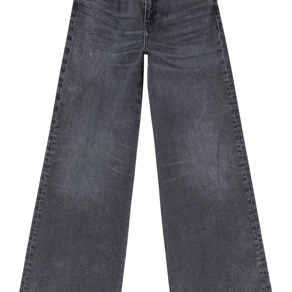 Широкие джинсы D-Akemi