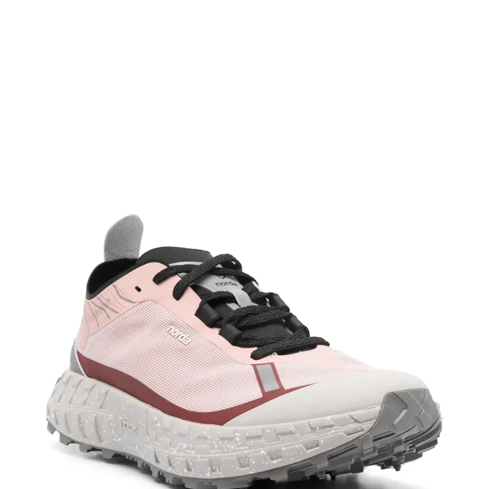 Кроссовки 001