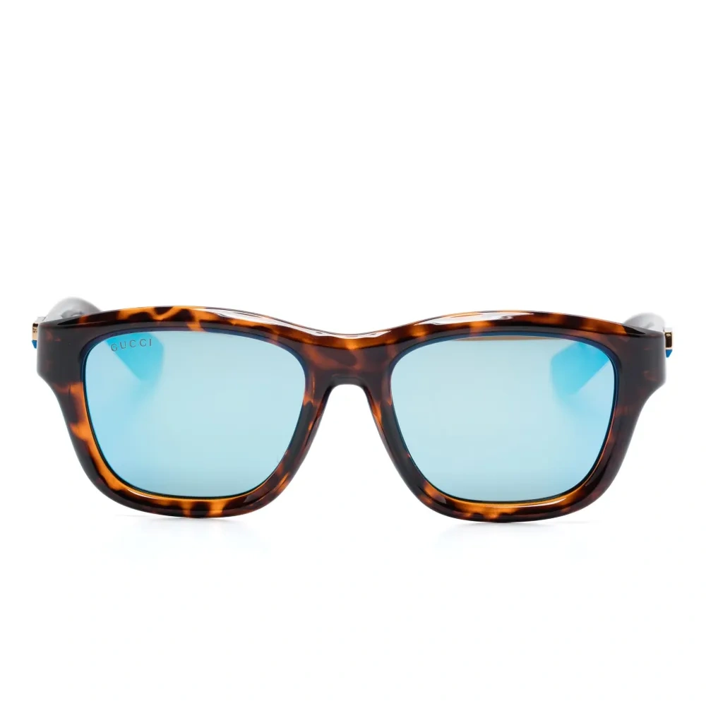 Солнцезащитные очки трапециевидной формы