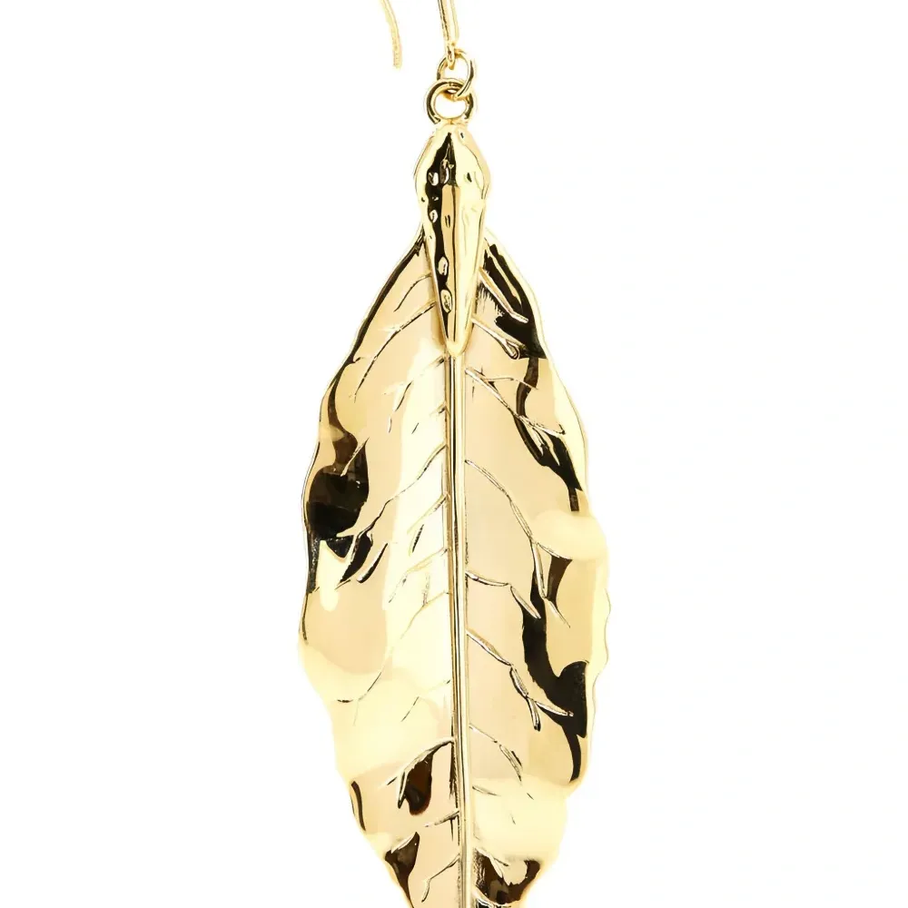 Серьги в форме листьев