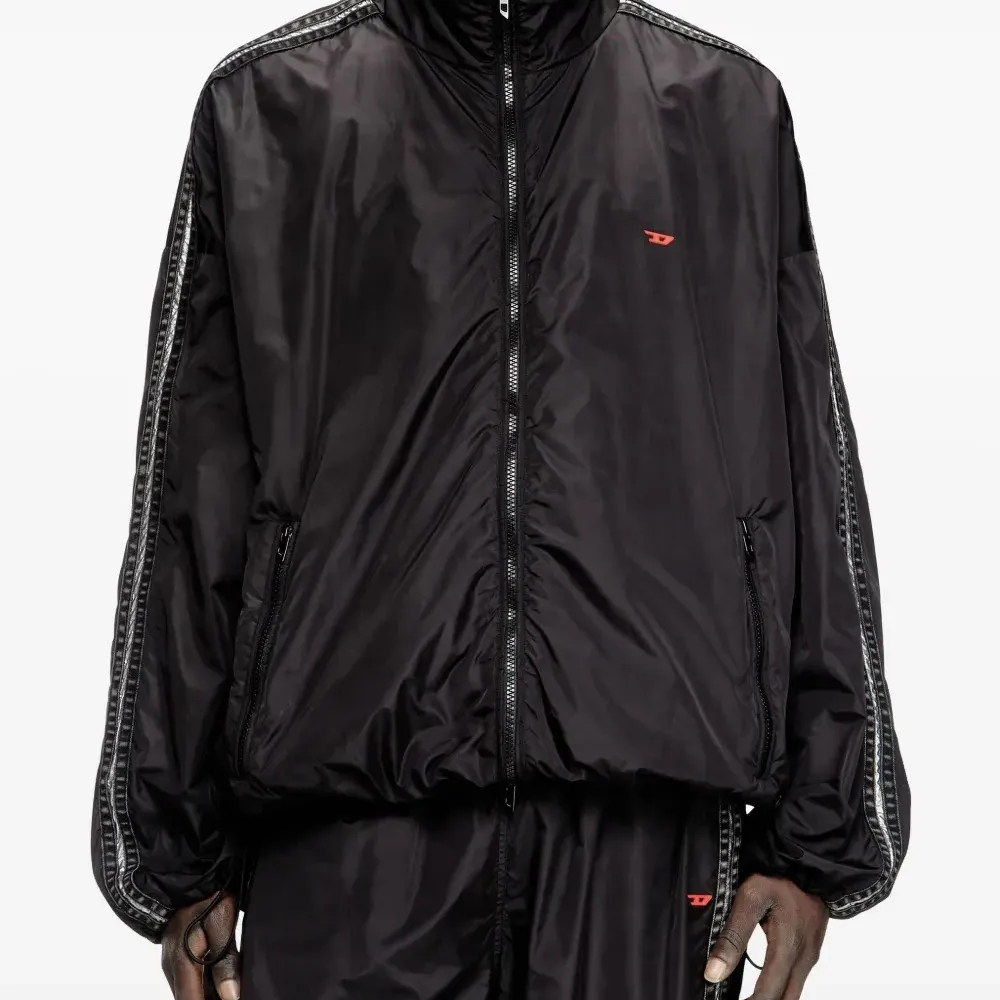 Спортивная куртка J-Caron Спортивная куртка J-Caron