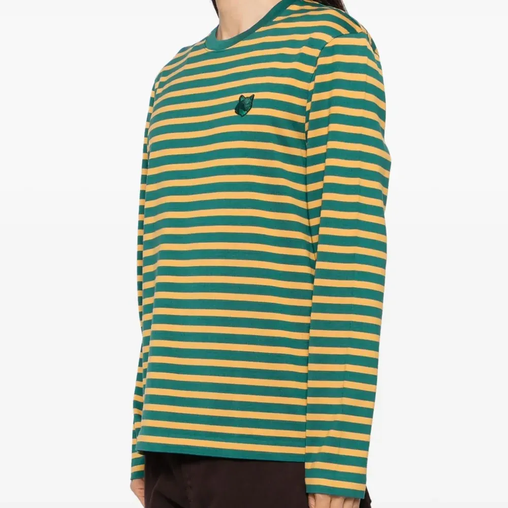 Футболка с длинными рукавами