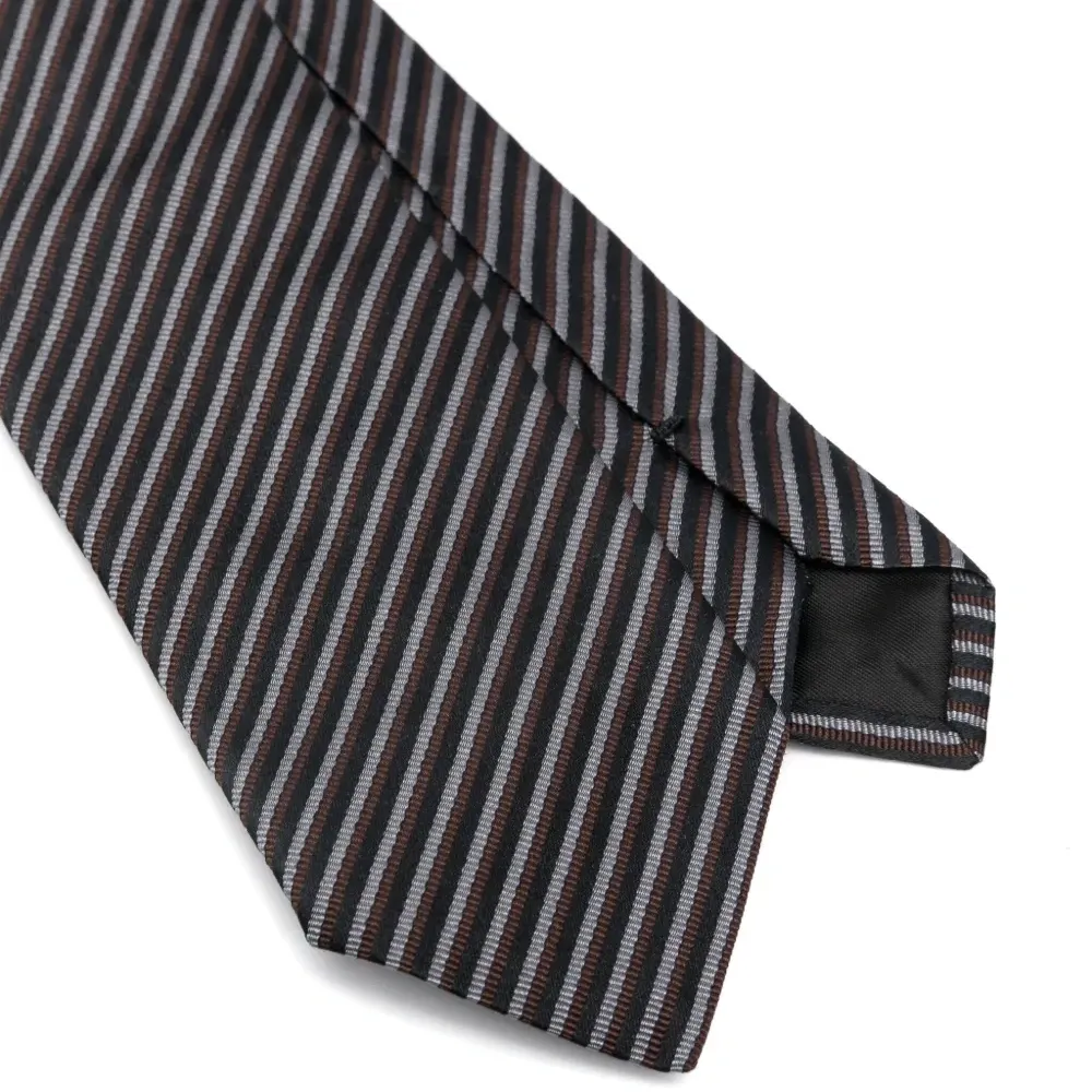 Галстук в полоску