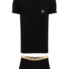 Футболка с нашивкой-логотипом