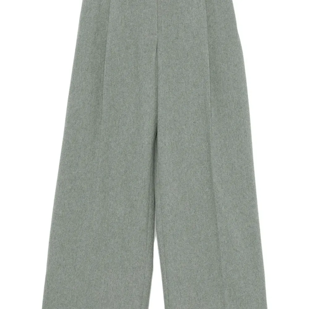 Брюки широкого кроя