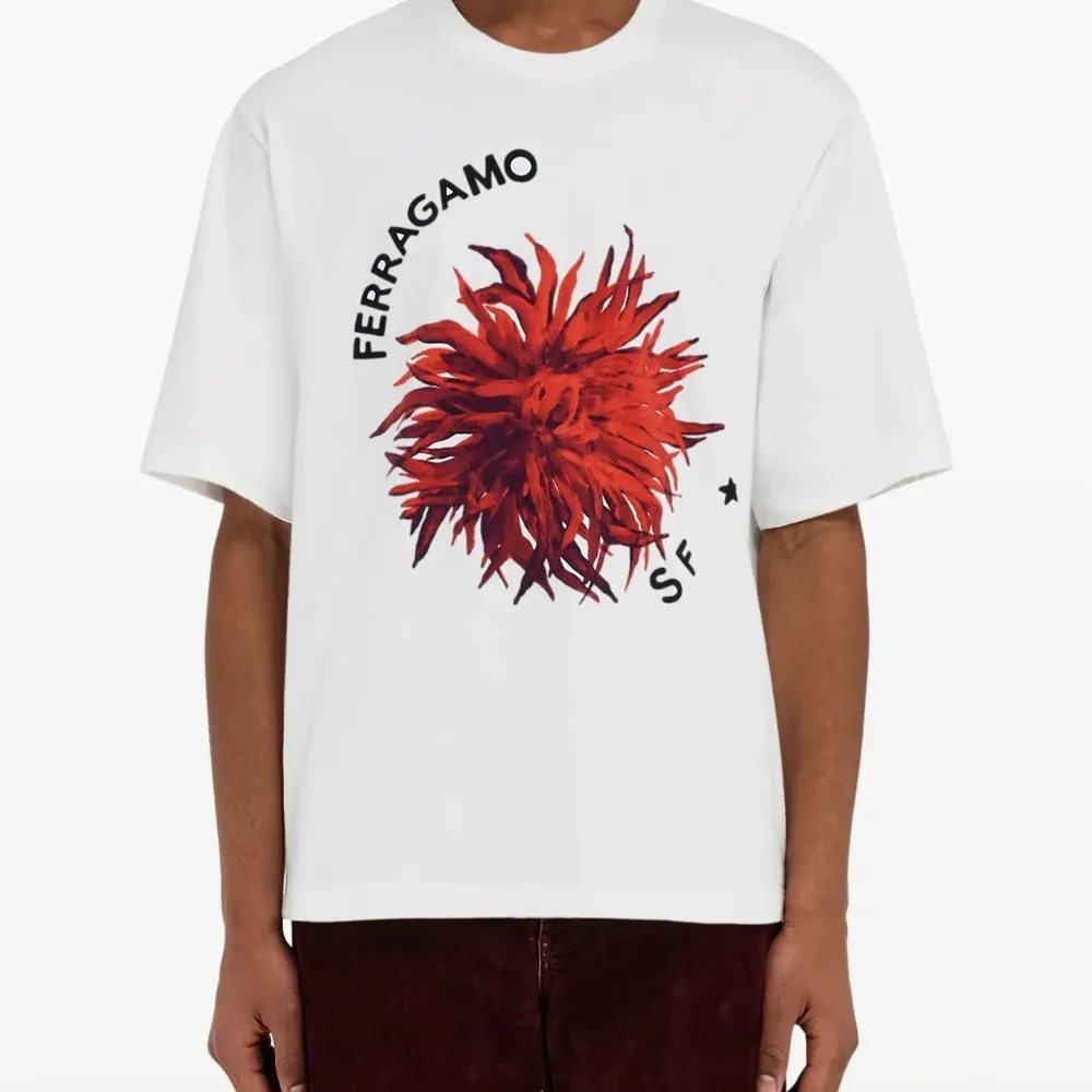 Футболка с принтом