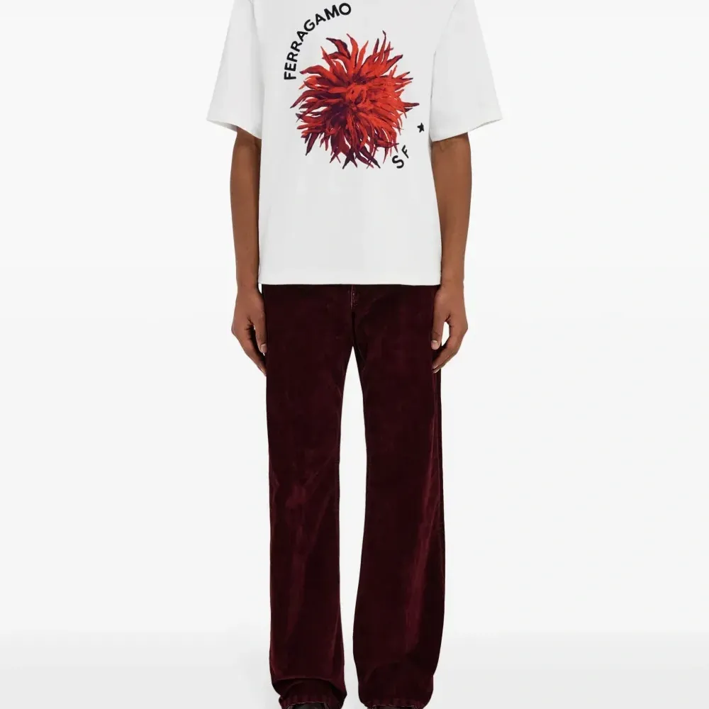 Футболка с принтом